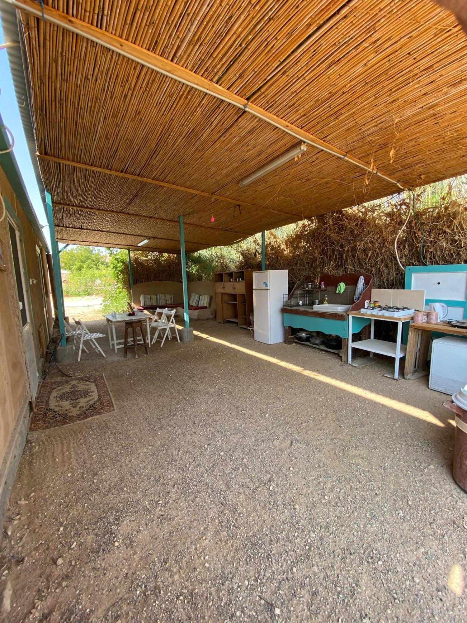 Hotel Kibbutz Lotan Eco-Campus Exterior foto